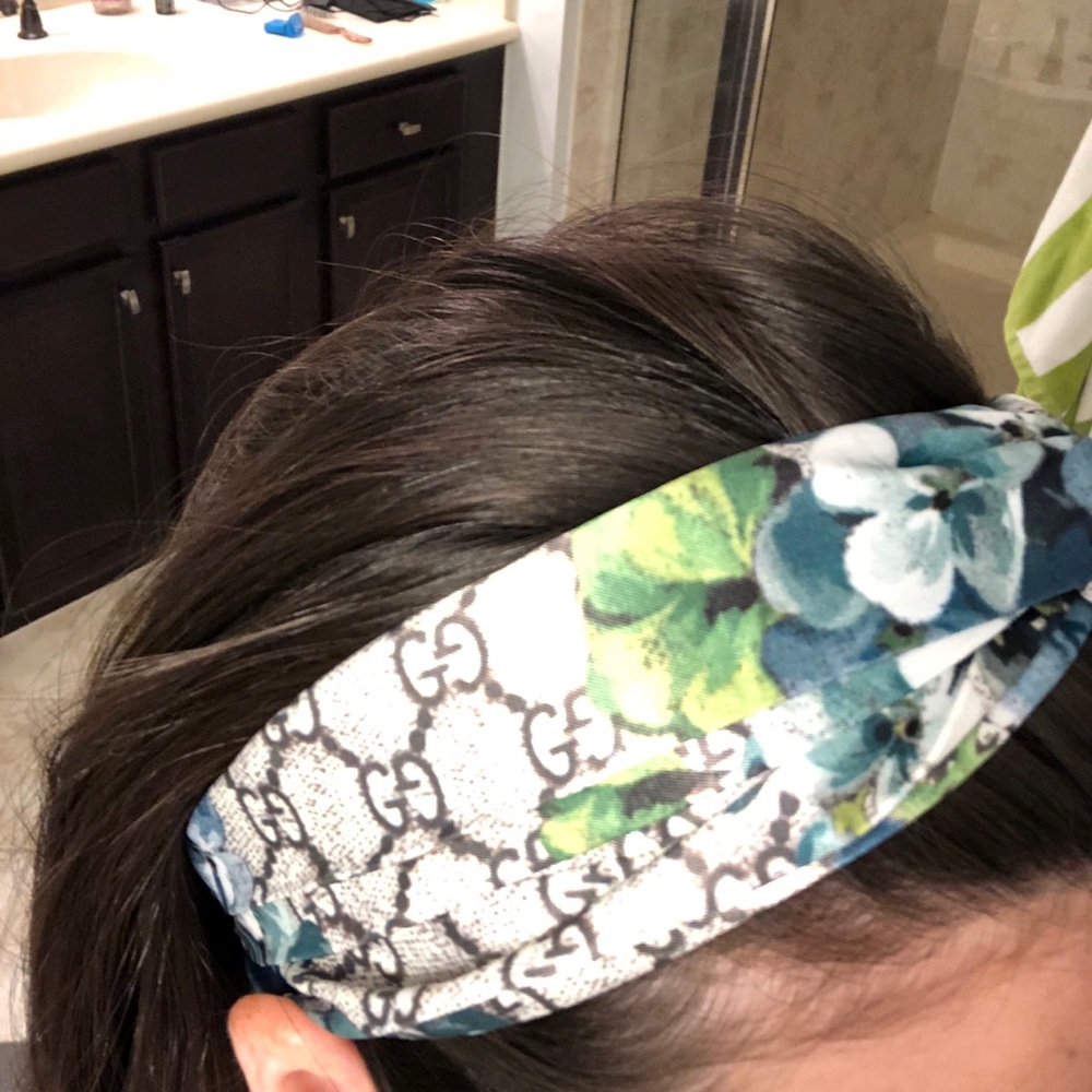 Gucci headband